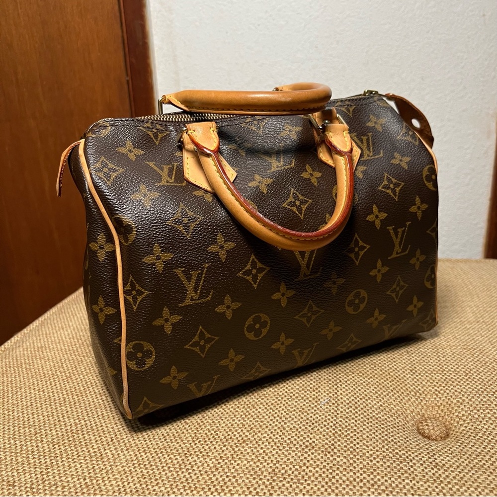 Authentic Louis Vuitton Speedy 25